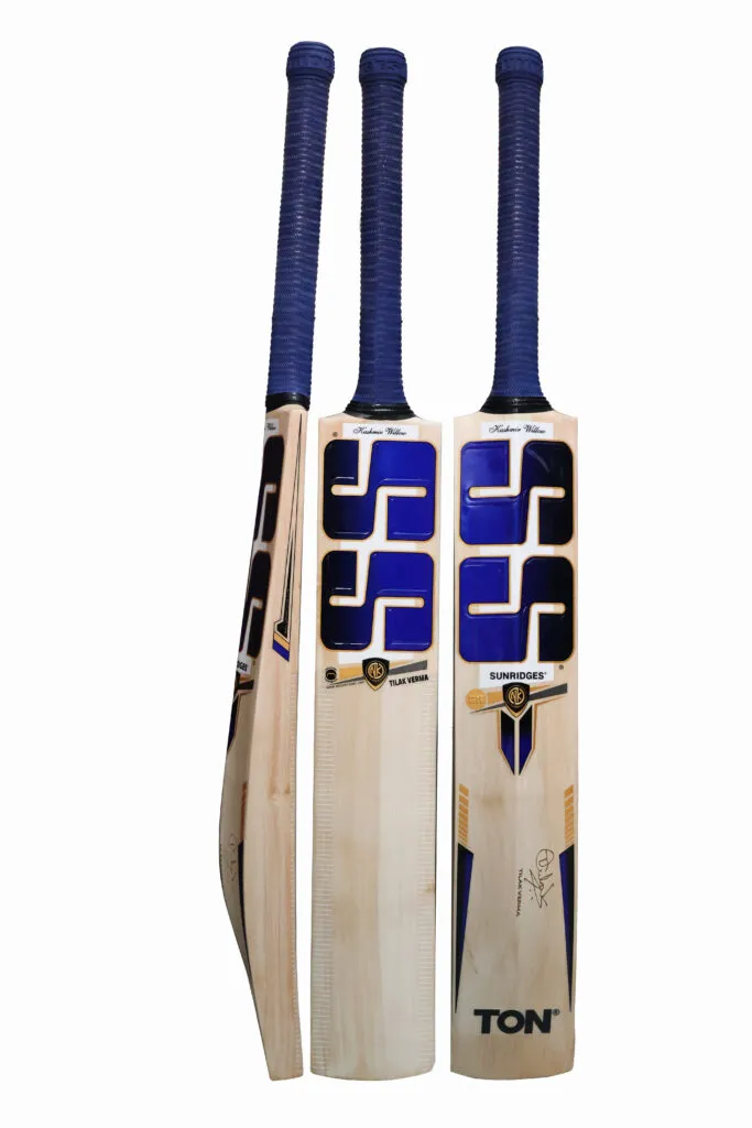 Package contents: 1 Bat      and     1 Cover
Height: 84.45 CM
Width: 11.43 CM
Length: 3.8 CM
Weight range: 1140 to 1200 grams
Kashmir Willow Grade 1
Air Dried Willow
Latest Shape With Massive concave TON Edges enable high impact with optimum